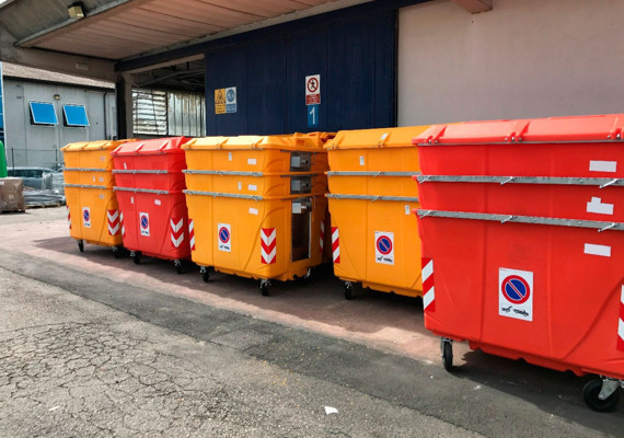 CONTENEDORES DE 1700 LITROS
