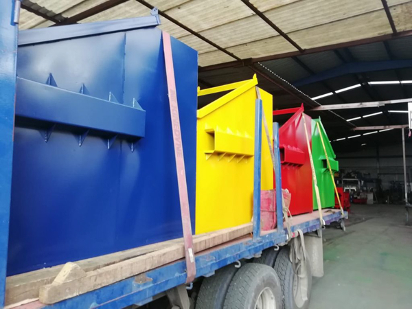 CONTENEDORES METÁLICOS DE BASURA